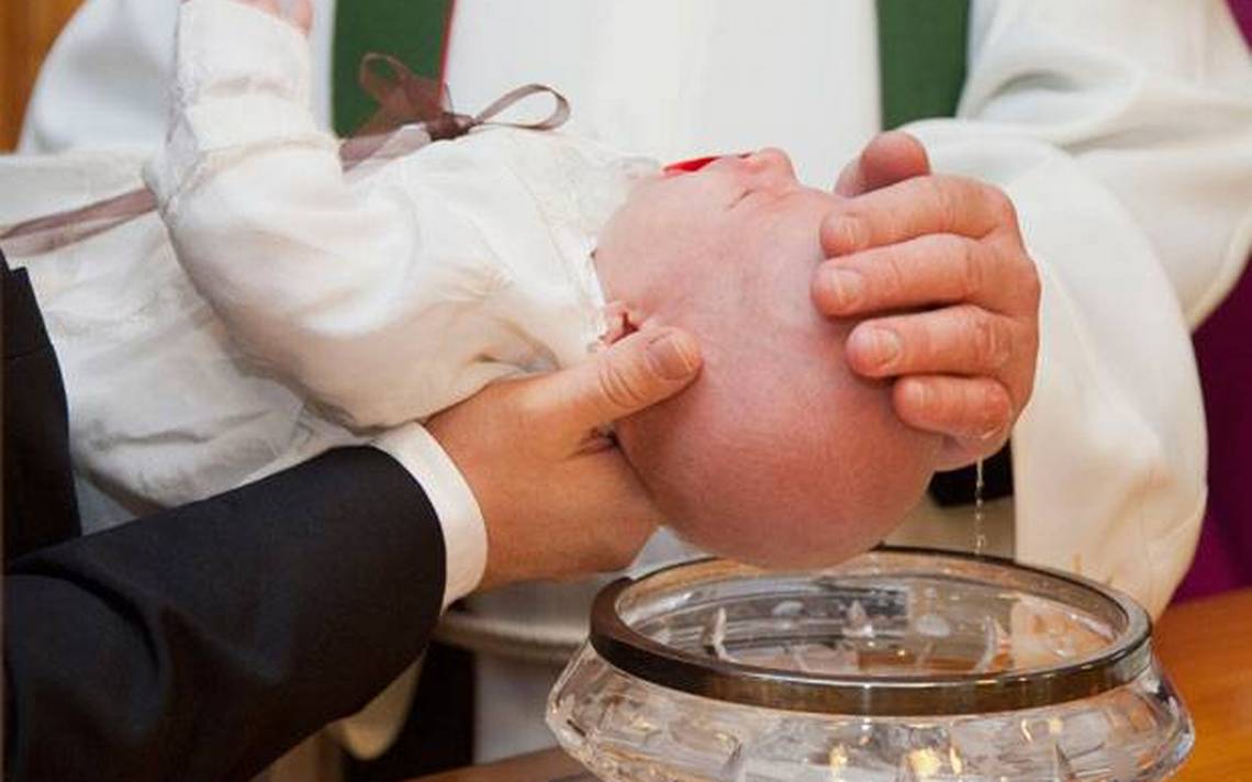Vaticano invalida fórmula 'nosotros te bautizamos' - Noticias del ...